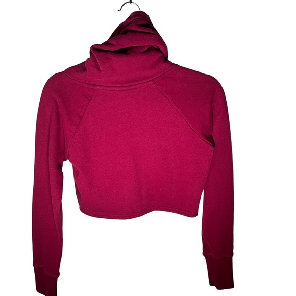 Gymshark Slouch Cropped Hoodie XS in Beet - Picture 6 of 10